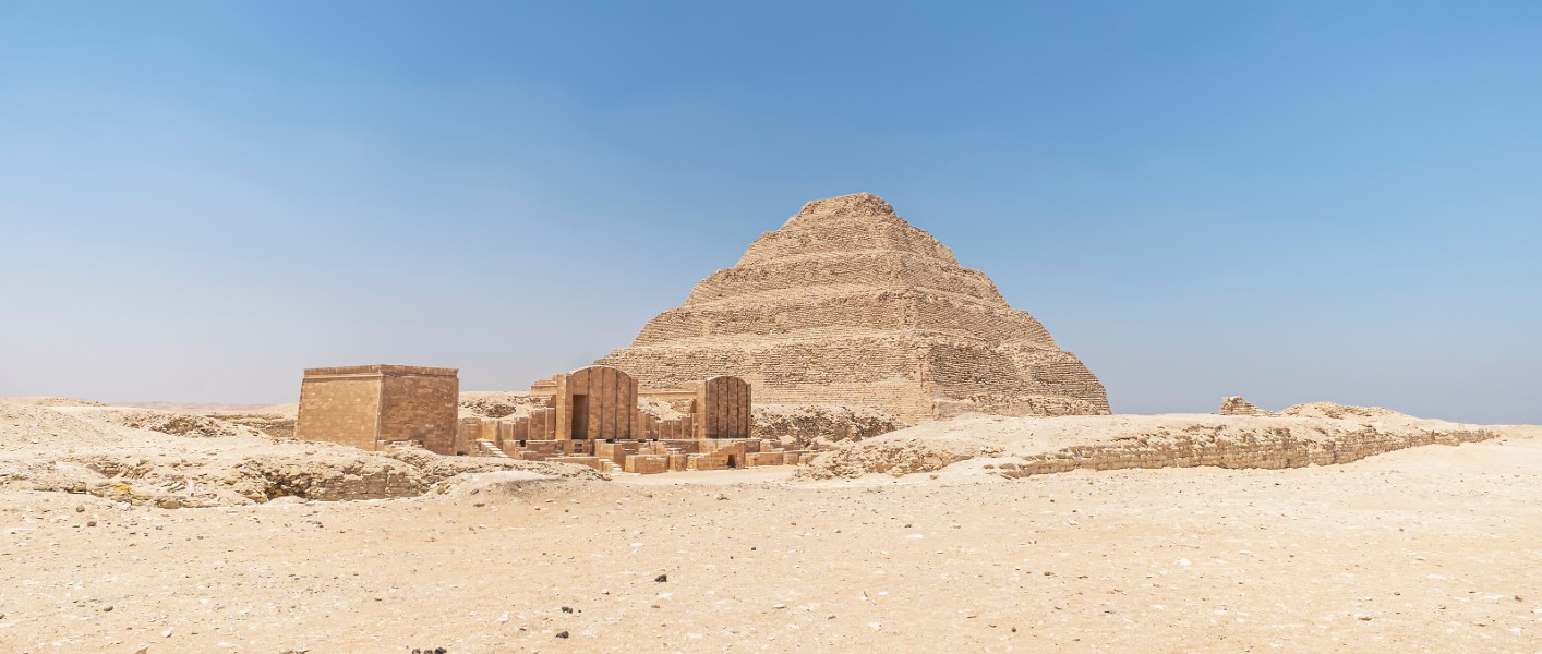 saqqara pyramid